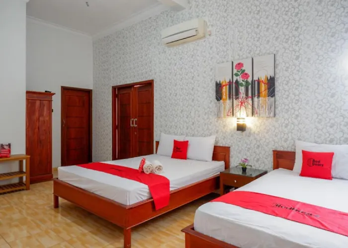 RedDoorz Syariah near Gerbang Tol Manyaran Hotel Semarang