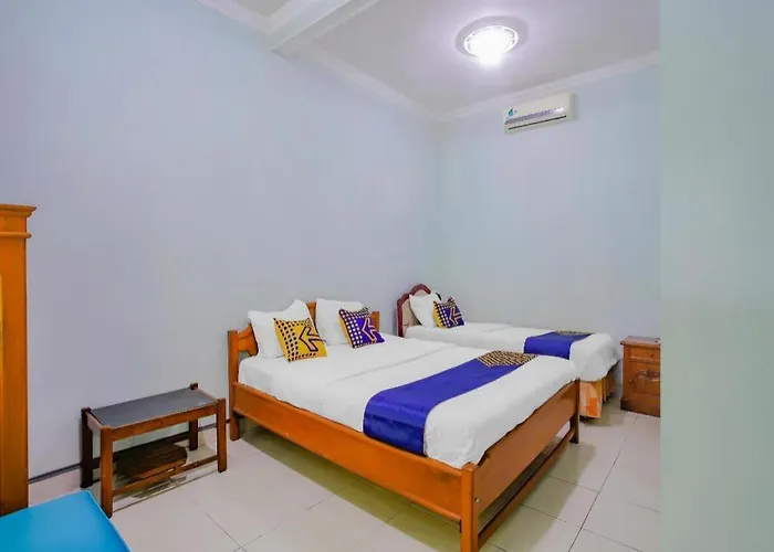 Spot On 90100 Hotel Kediri Bandungan Semarang