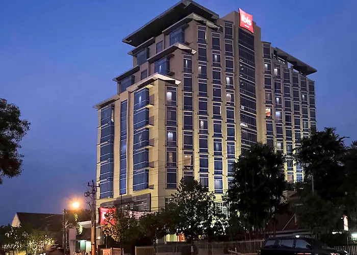 Ibis Simpang LimaHotel Semarang